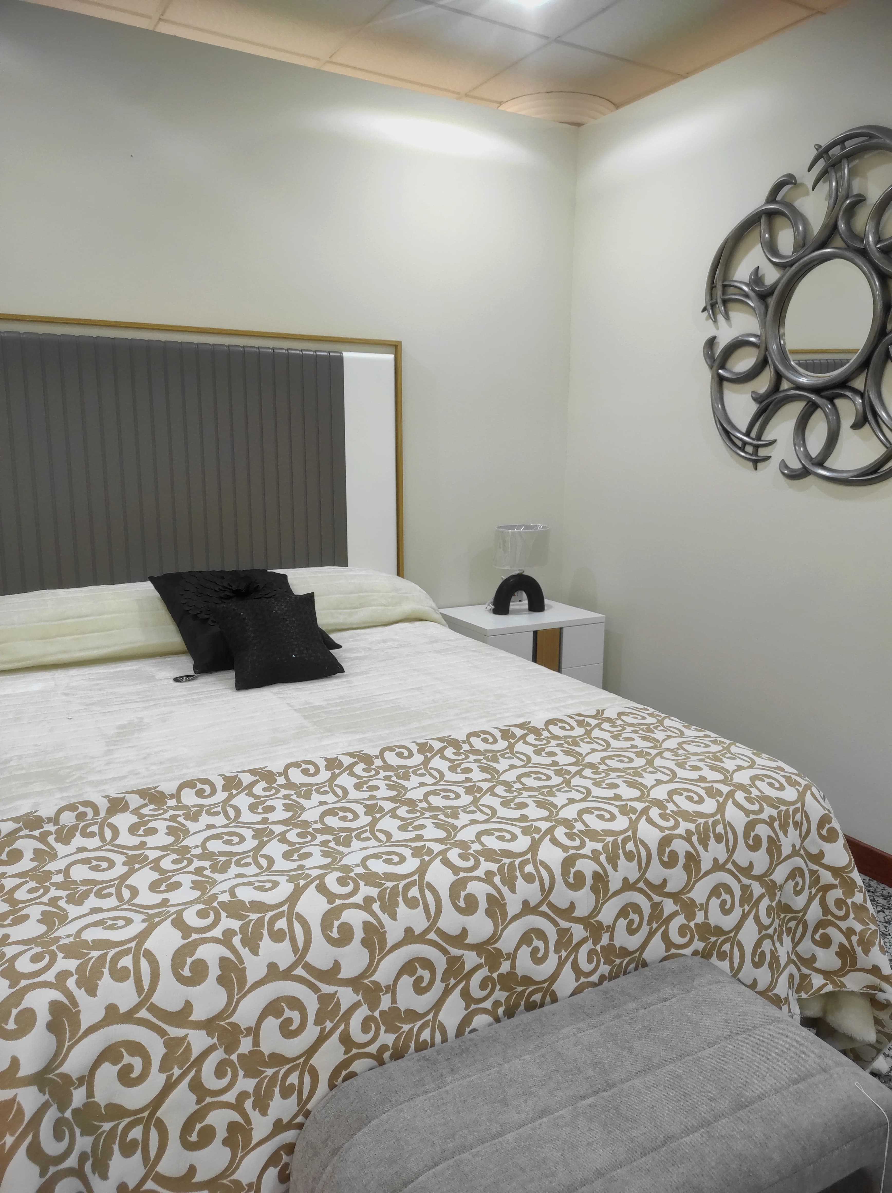 Muebles de Ropa de Cama en Guadix